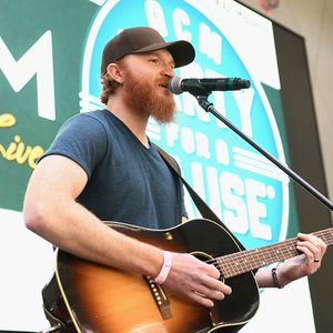 946329402.jpg 946329402.jpg