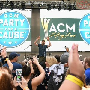 946329406.jpg 946329406.jpg