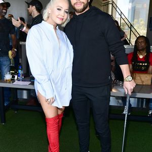 946329908.jpg 946329908.jpg