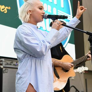 946329968.jpg 946329968.jpg