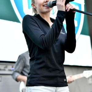 946330152.jpg 946330152.jpg