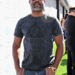 946330324.jpg 946330324.jpg