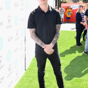 946330972.jpg 946330972.jpg