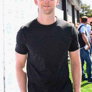 946331878.jpg 946331878.jpg