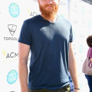 946331912.jpg 946331912.jpg