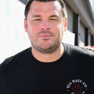 946332654.jpg 946332654.jpg