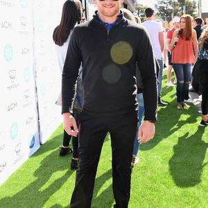 946332846.jpg 946332846.jpg