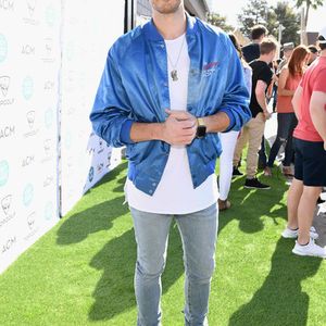 946333148.jpg 946333148.jpg