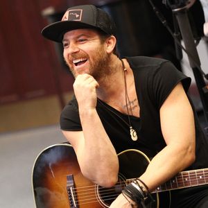 974408512.jpg 974408512.jpg