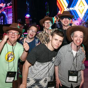 975838132.jpg 975838132.jpg