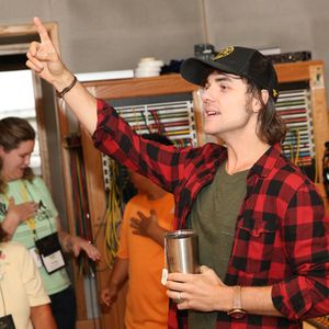 979453872.jpg 979453872.jpg