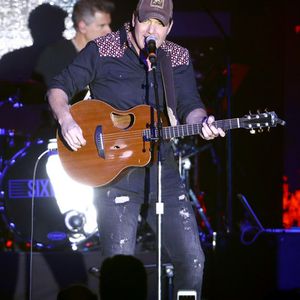 1140906115.jpg 1140906115.jpg