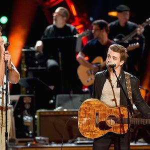 470302032.jpg 470302032.jpg