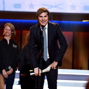 598010088.jpg 598010088.jpg