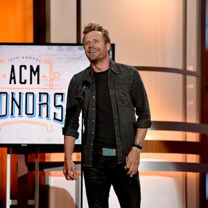 598009648.jpg 598009648.jpg