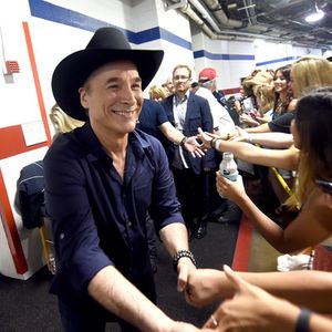 470272456.jpg 470272456.jpg