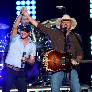 470298900.jpg 470298900.jpg