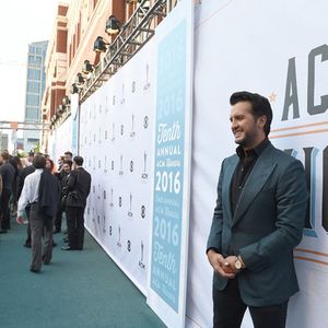 598001736.jpg 598001736.jpg