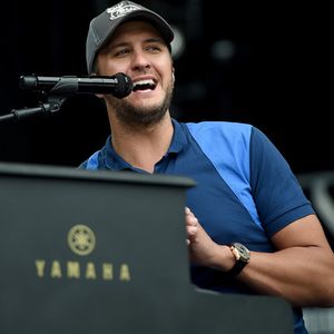 470115428.jpg 470115428.jpg