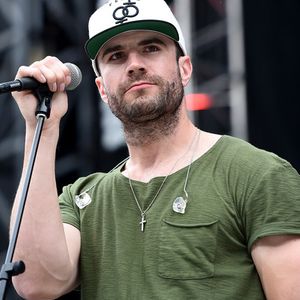 470118150.jpg 470118150.jpg