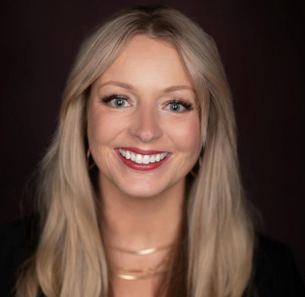 CHAIR: STEPHANIE DAVENPORT Warner Music Nashville