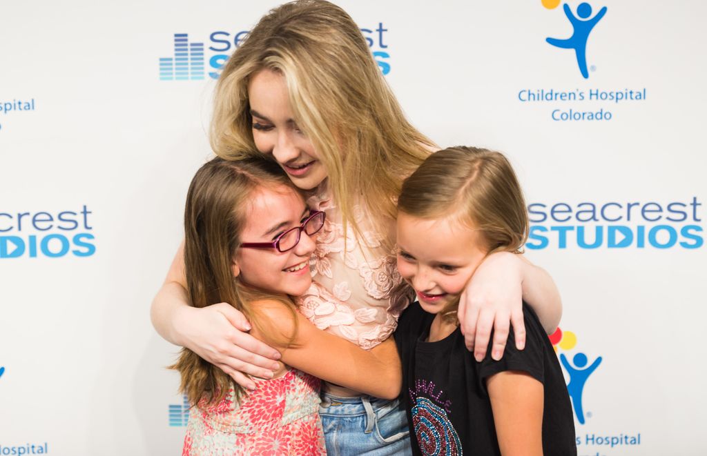 Excited Patients Welcome Sabrina Carpenter Back To Colorado!