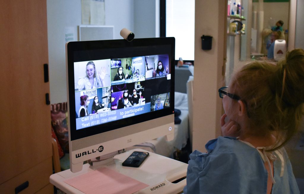 Princess Aurora, Elle Fanning, Visits Seacrest Studios