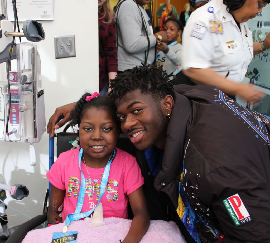 Santas Helper... Lil Nas X!