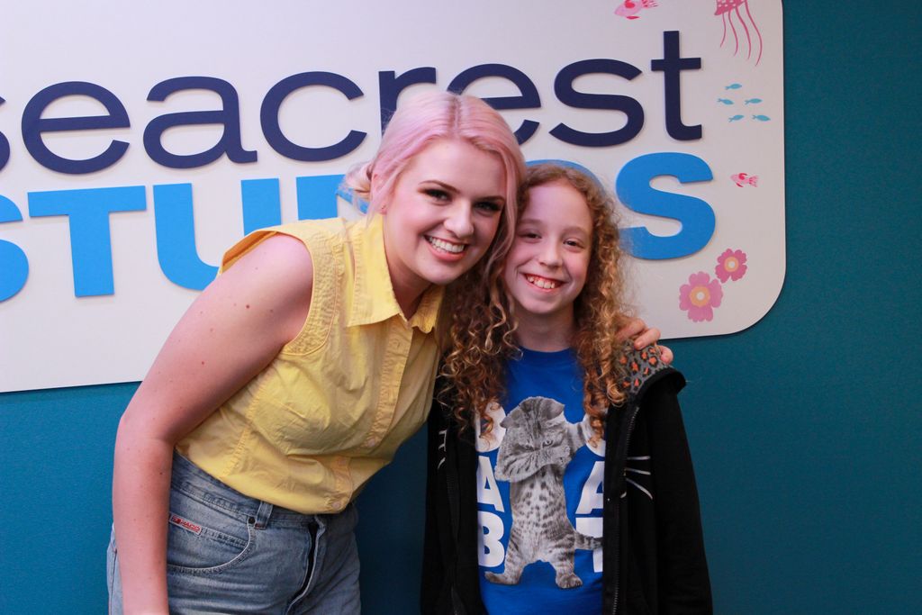 American Idol Winner Maddie Poppe Performs at Boston Children’s Hospital