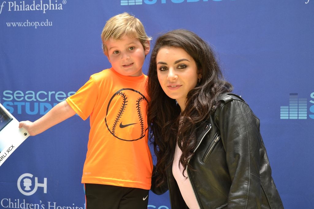 Charli XCX Talks About Her Crush On Bill Murray While At Seacrest Studios!