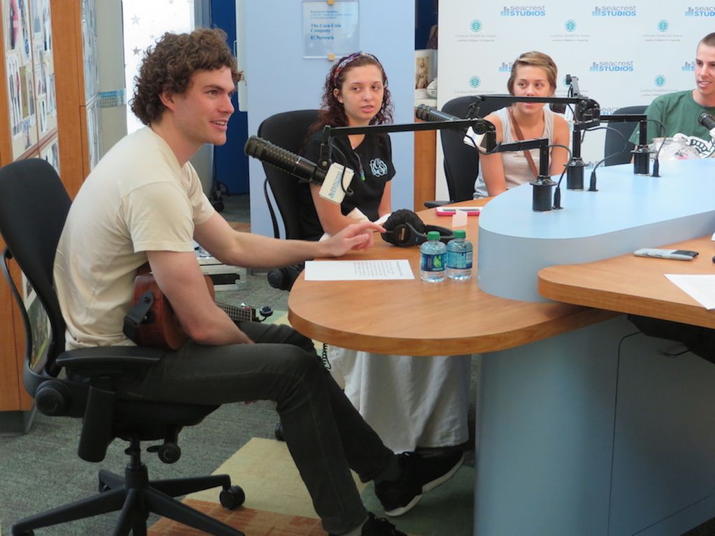 Vance Joy Sings 'Riptide' At Seacrest Studios In Charlotte