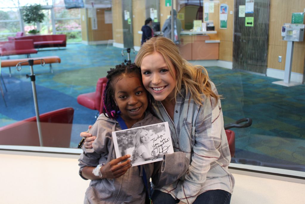 Country Singer, Sarahbeth Taite Visits Seacrest Studios!