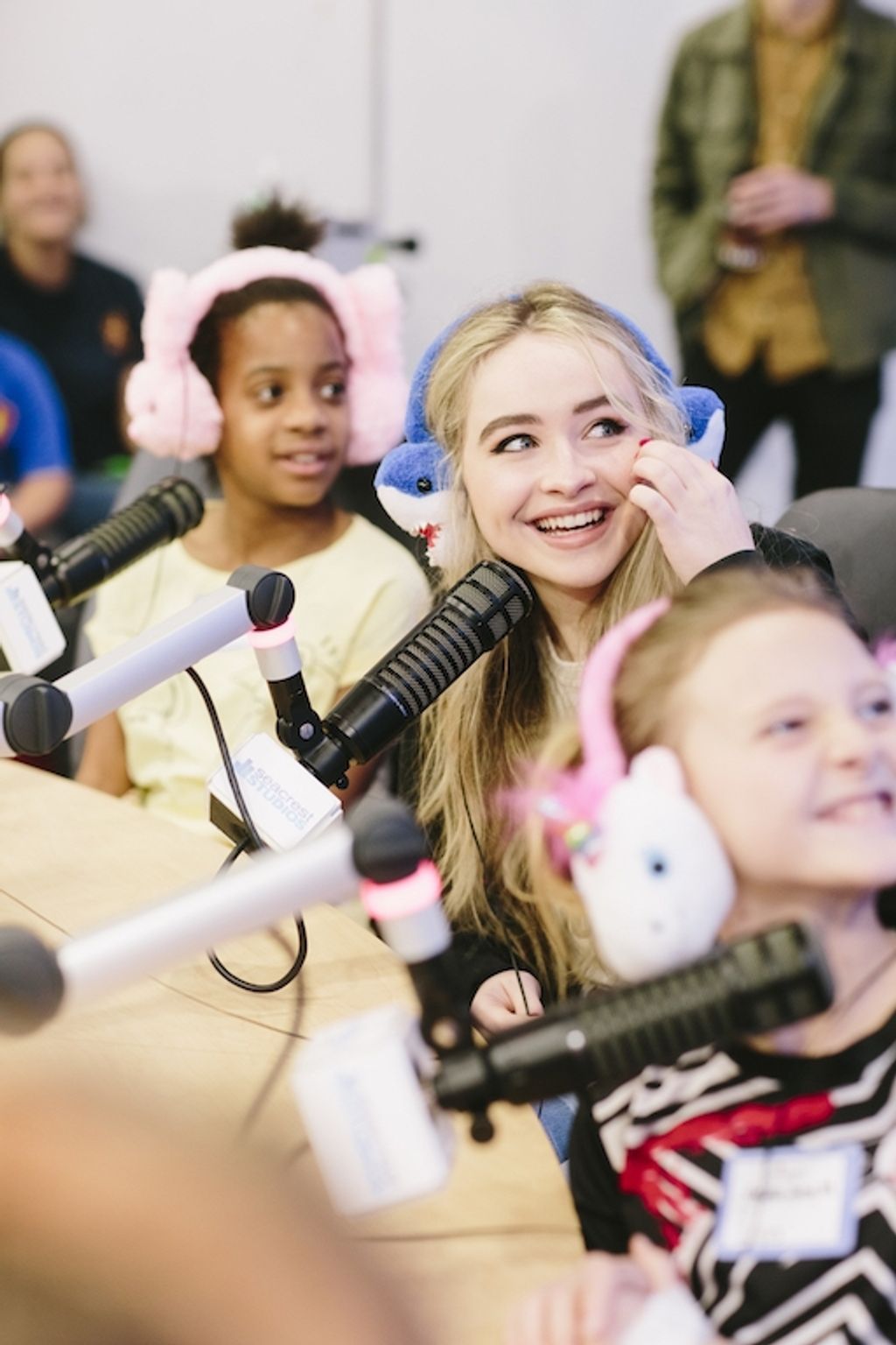 Sabrina Carpenter Performs 'On Purpose' For Patients At Seacrest