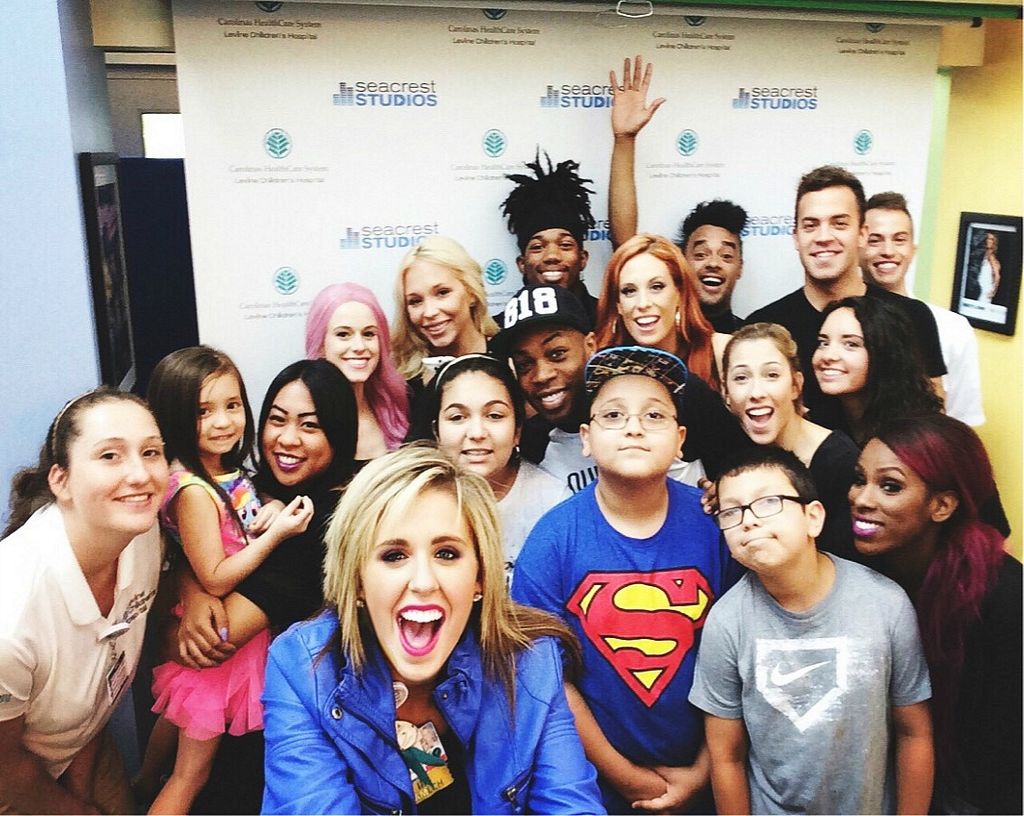 Todrick Hall & His Dancers Perform For Patients At Seacrest Studios