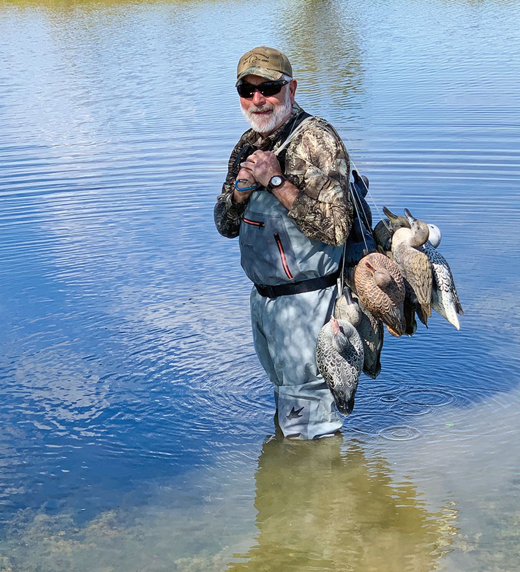 HELLBENDER CAMO BREATHABLE WADERS Frogg Toggs 