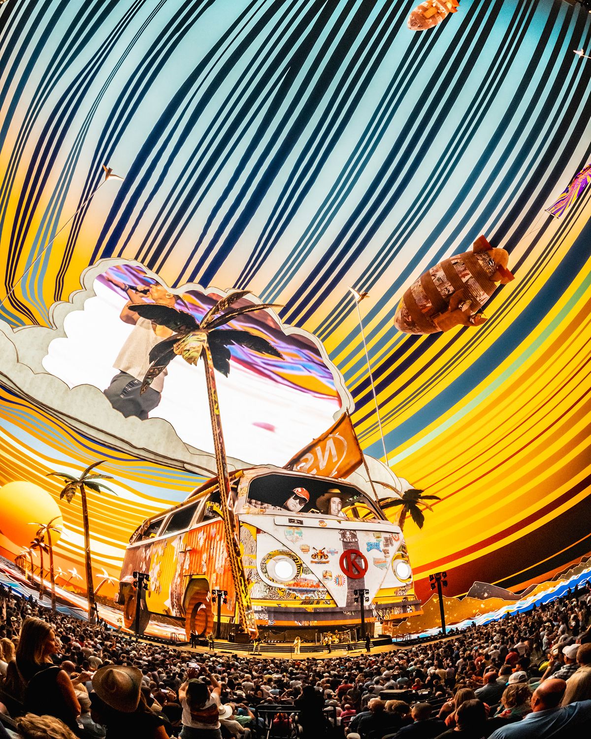 KennyChesney_Sphere2025_0522_221149_5682_ALIVE.jpg KennyChesney_Sphere2025_0522_221149_5682_ALIVE.jpg