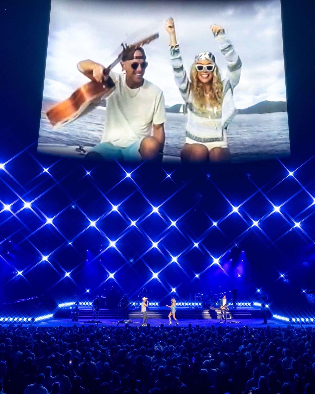 KennyChesney_TheSphere2025_0528_222258_1853_ALIVE_2.jpg KennyChesney_TheSphere2025_0528_222258_1853_ALIVE_2.jpg