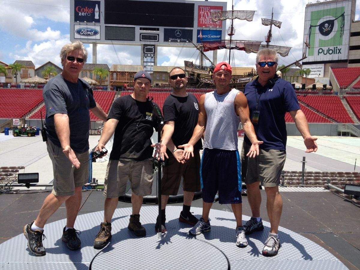 showing off showing off