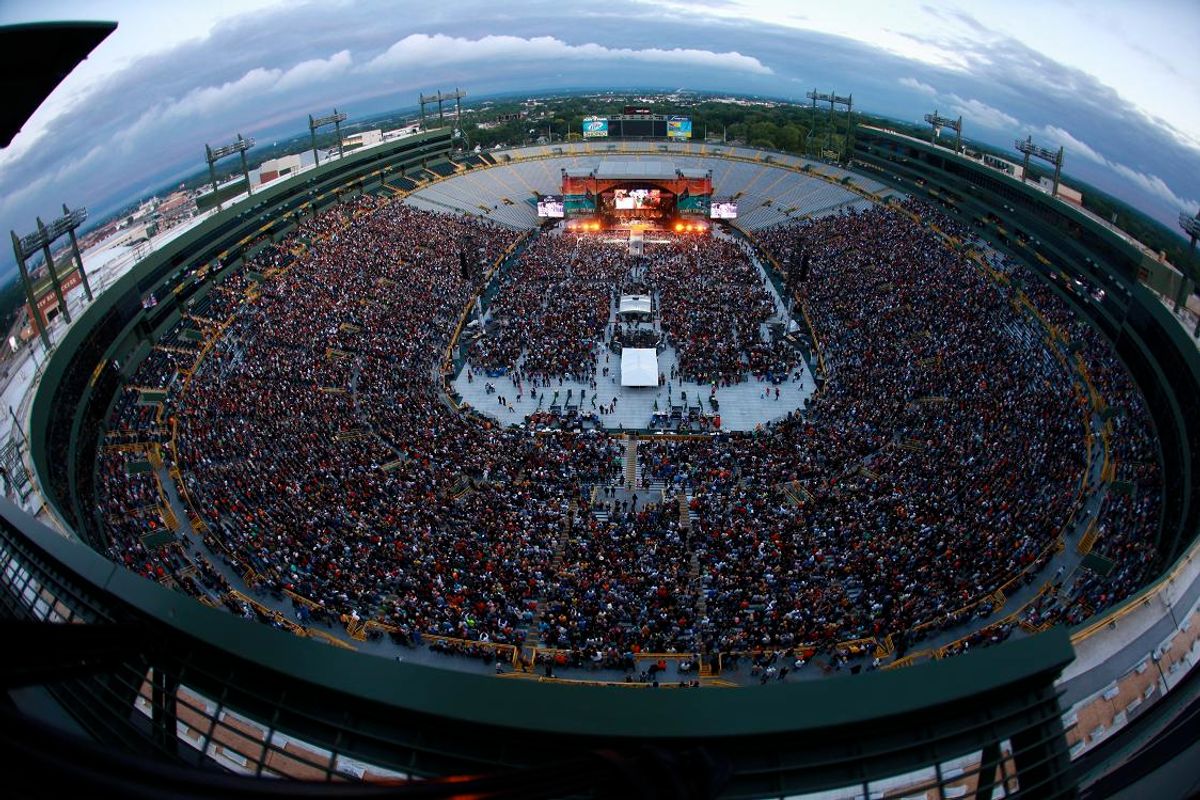 crowd fish eye crowd fish eye