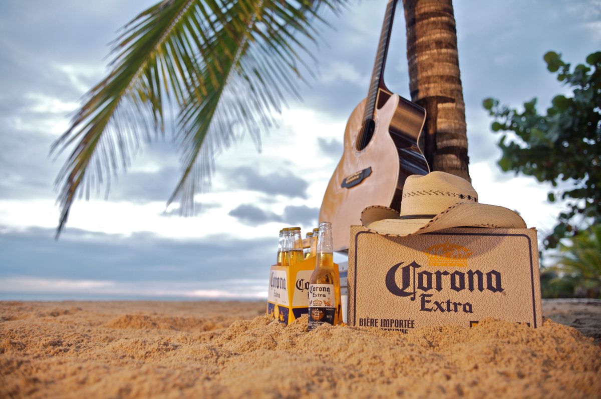 Coronas and guitar Coronas and guitar