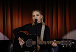 Kelsea Ballerini Invites Final Fan Forward Moment