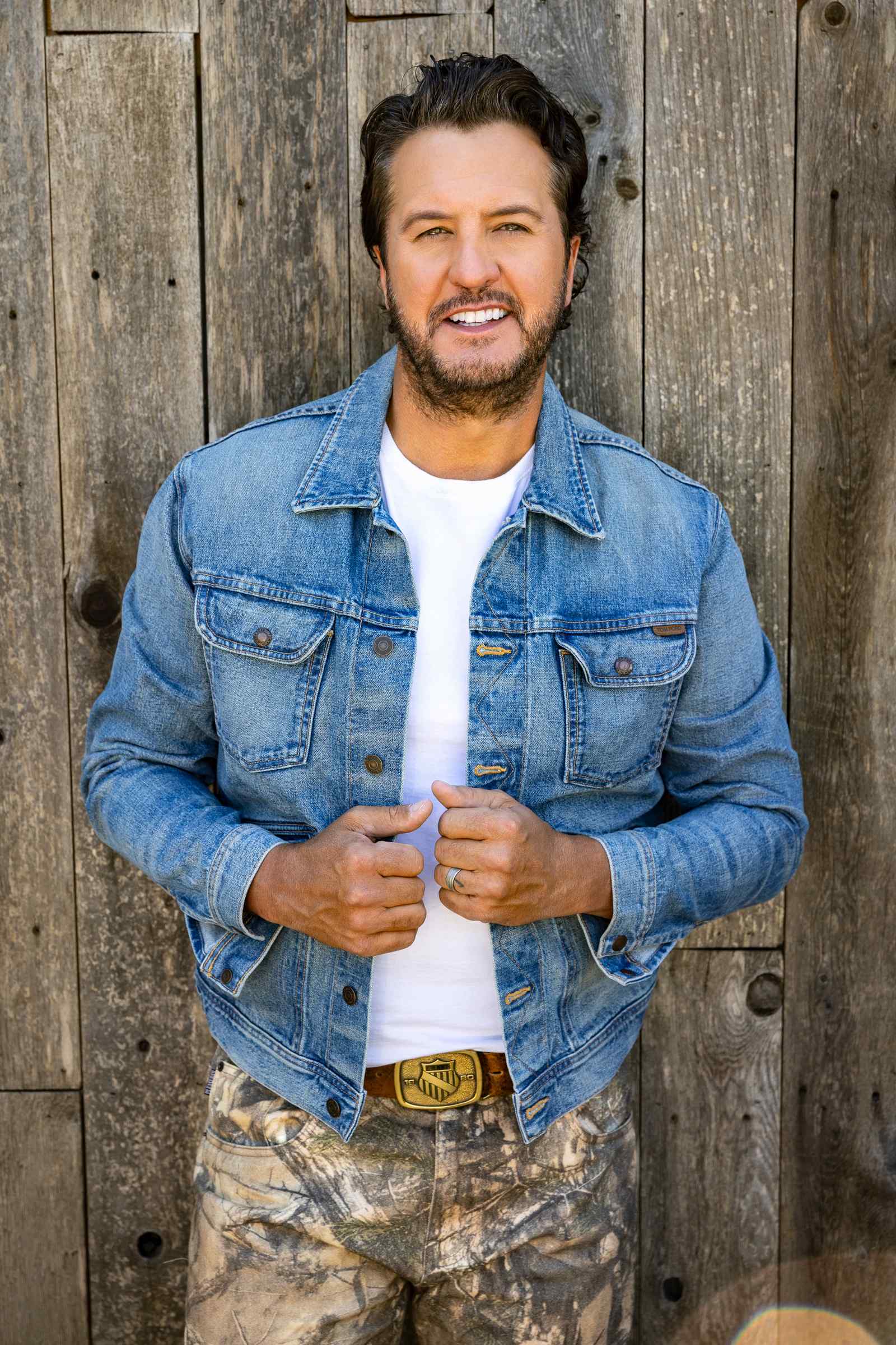 Luke Bryan to Celebrate Album Launch of SIGNS with Music City and Surprise Guest Performers - &ldquo;Luke Bryan & Friends&rdquo;