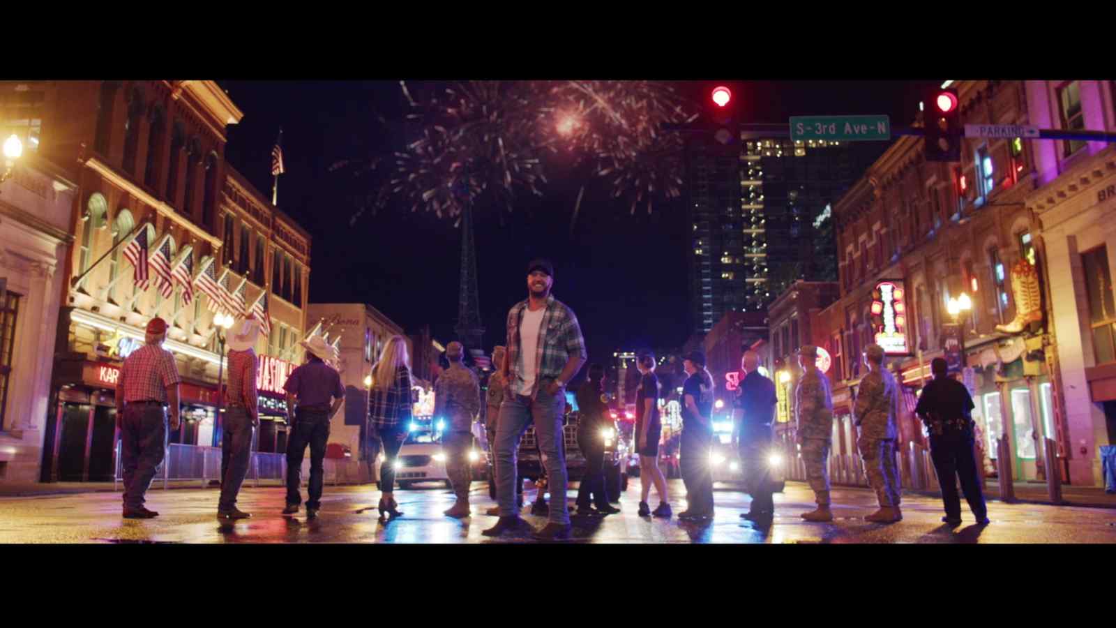 Luke Bryan Releases Video For “Country On”