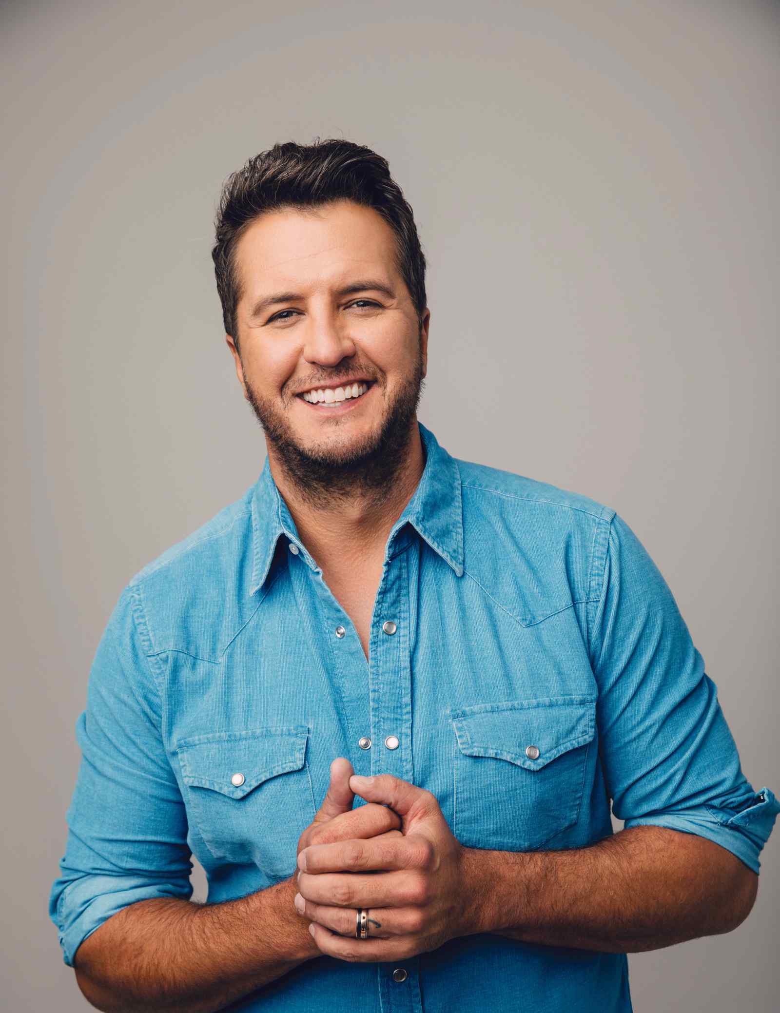 LUKE BRYAN MAKES “WAVES” AS SONG RIPPLES TO TOP OF CHARTS AS 27th