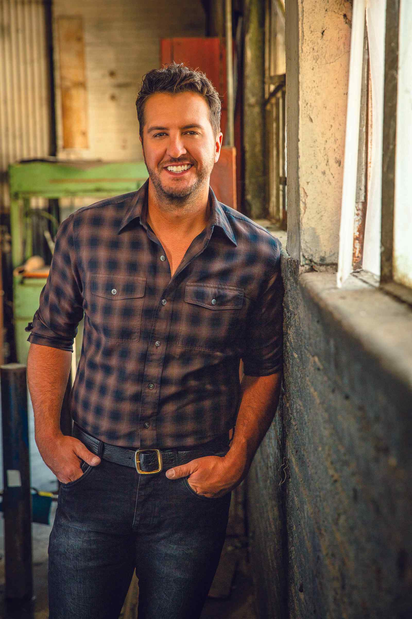 Luke Bryan Exclusively Premiered “Up” Music Video on Facebook Today!