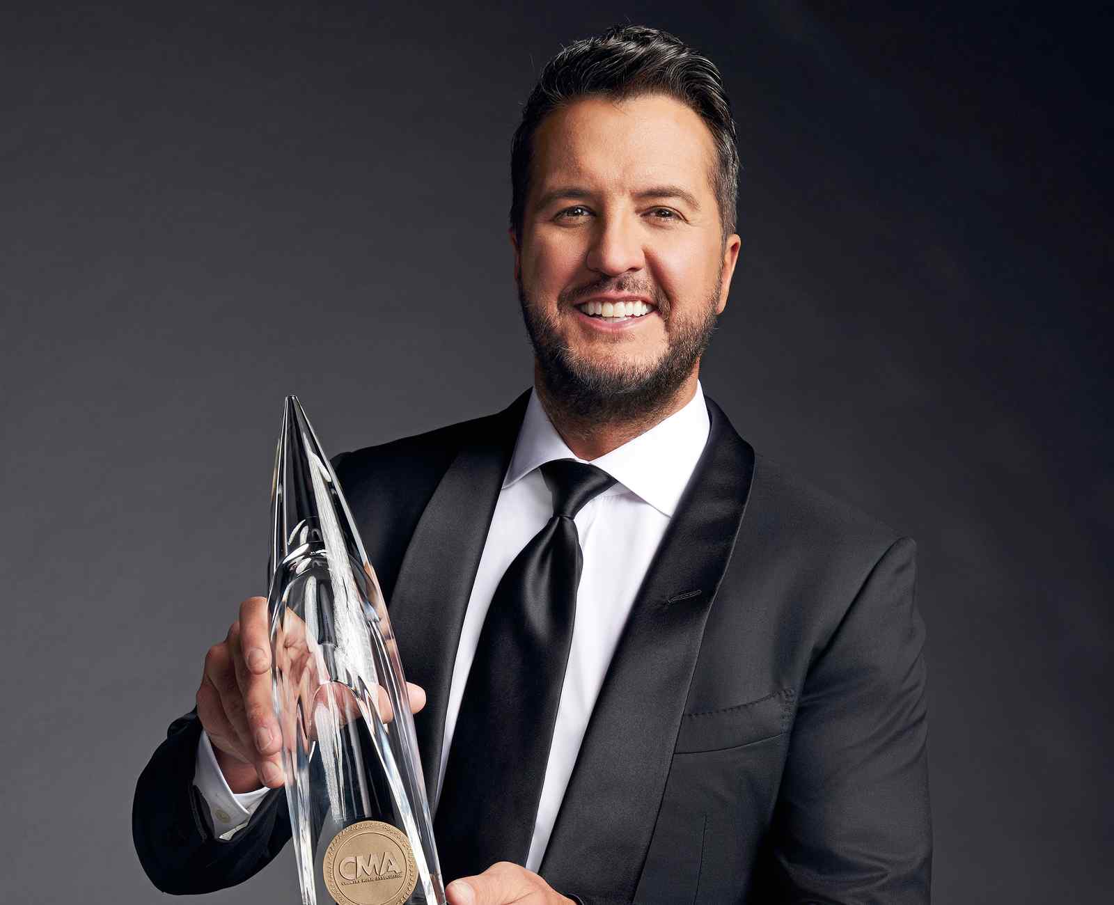 TWO-TIME CMA ENTERTAINER OF THE YEAR LUKE BRYAN   TO HOST “THE 55TH ANNUAL CMA AWARDS”