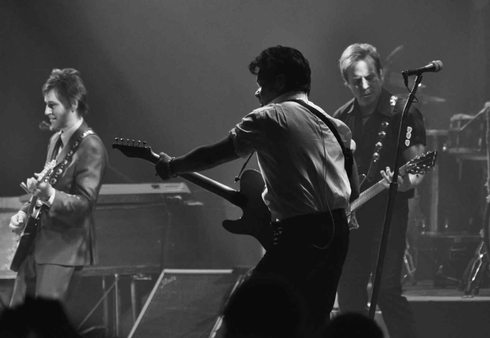 The Chicago Tribune: John Mellencamp's Opening Night At The Chicago Theatre Was Full of Messages and Music 