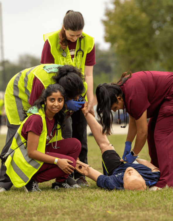 EnMed students participated in a mass casualty incident (MCI) simulation