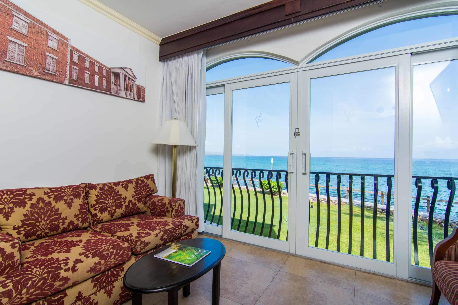 Oceanfront Butler Service Junior Suite