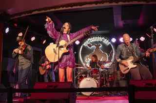 20231007_cowgirls_at_cowboy_111_Enhanced_NR_min.jpg 20231007_cowgirls_at_cowboy_111_Enhanced_NR_min.jpg